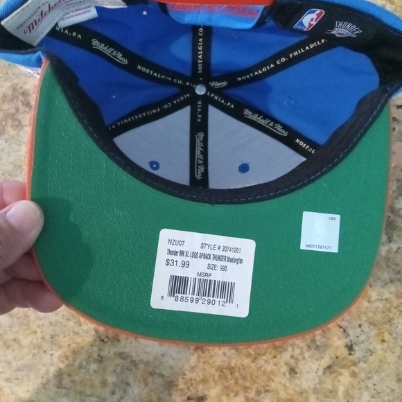 Hat - Picture 2 of 3